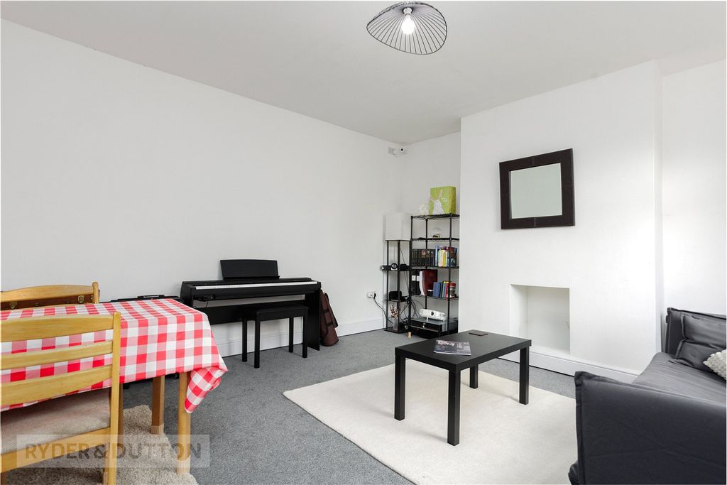 Property photo 3 of 18 Lounge Diner