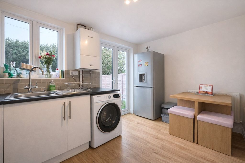 Property photo 3 of 9 Picture No. 08