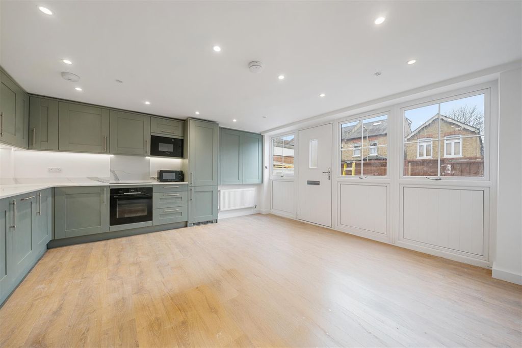 Property photo 1 of 12 1.Jpg