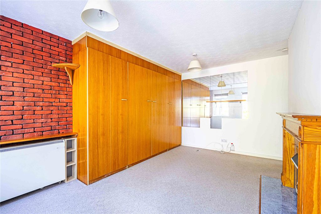 Property photo 2 of 14 Picture No. 05