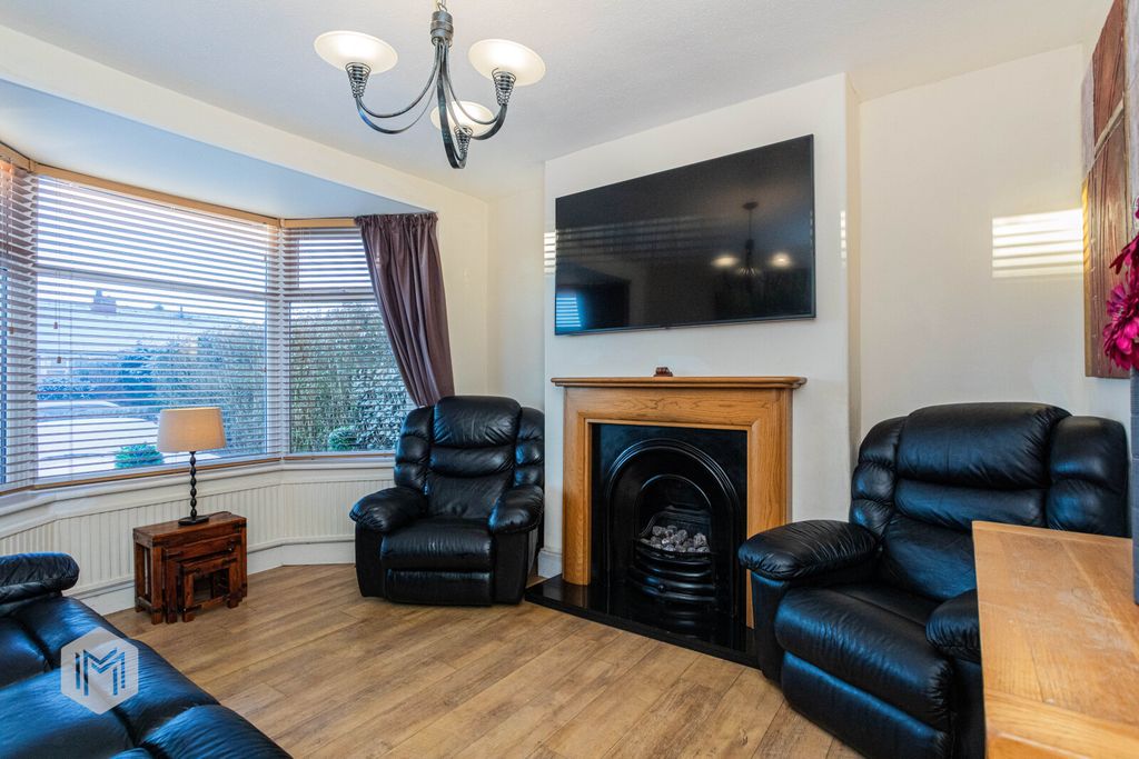 Property photo 3 of 23 Picture No. 11