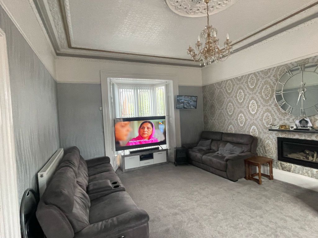 Property photo 2 of 21