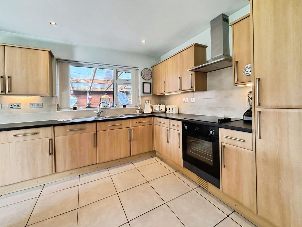 Property photo 3 of 16 58115F9B-Whatsapp 20Image 202025-09-25 20At 201.02