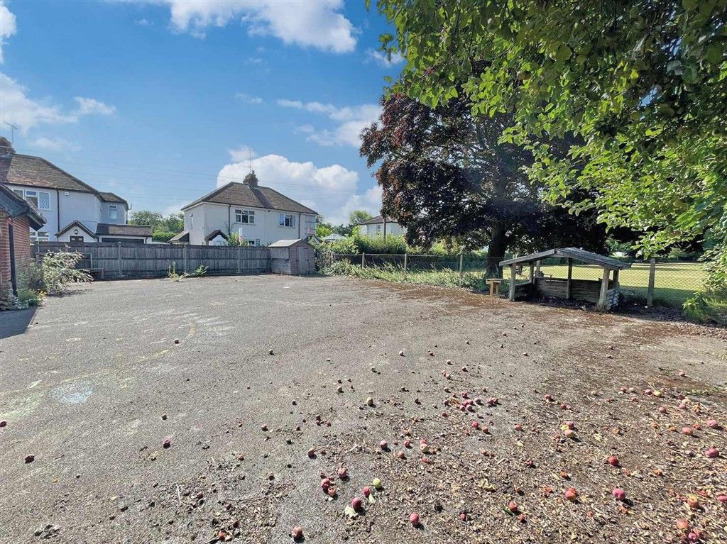 Property photo 3 of 4