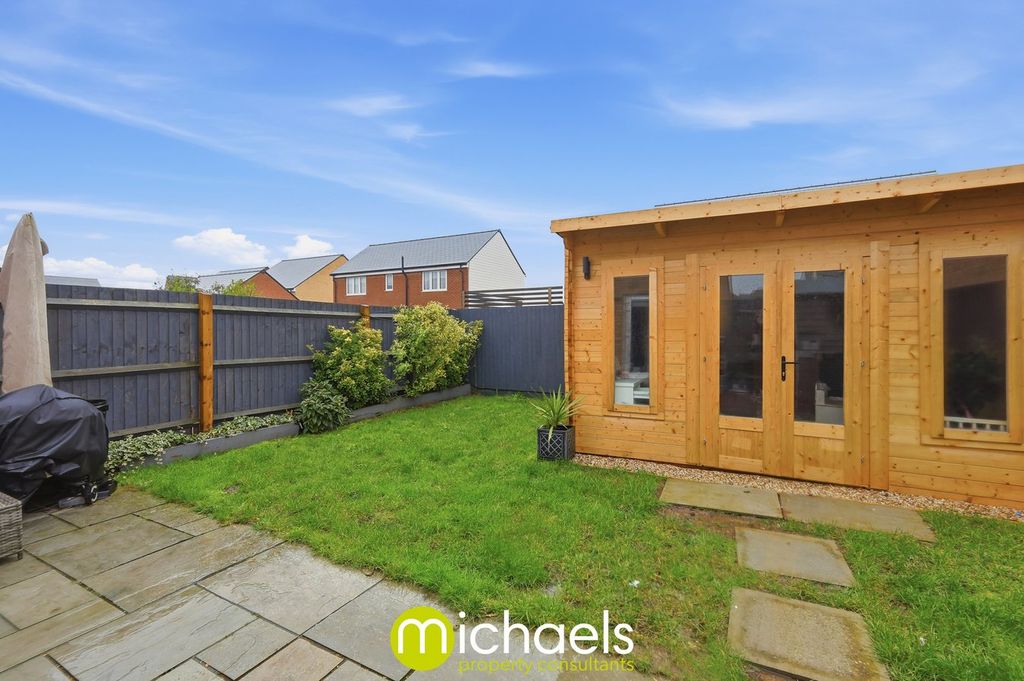 Property photo 2 of 23