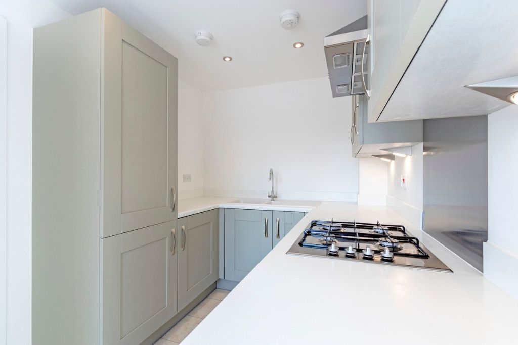 Property photo 2 of 11 Kitchen