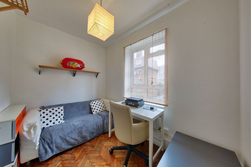 Property photo 3 of 6