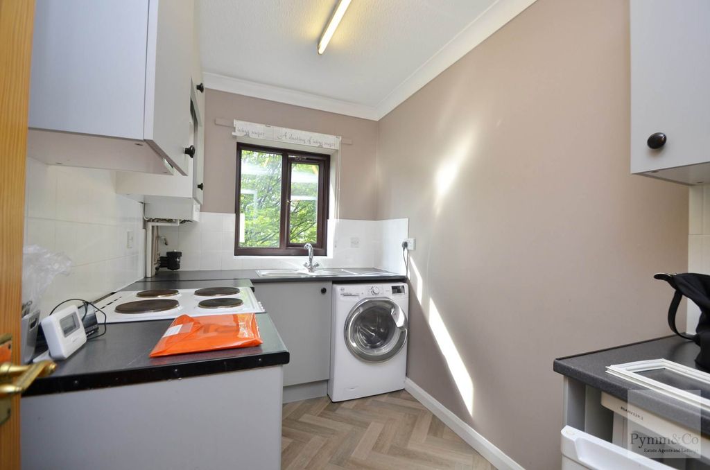 Property photo 2 of 5