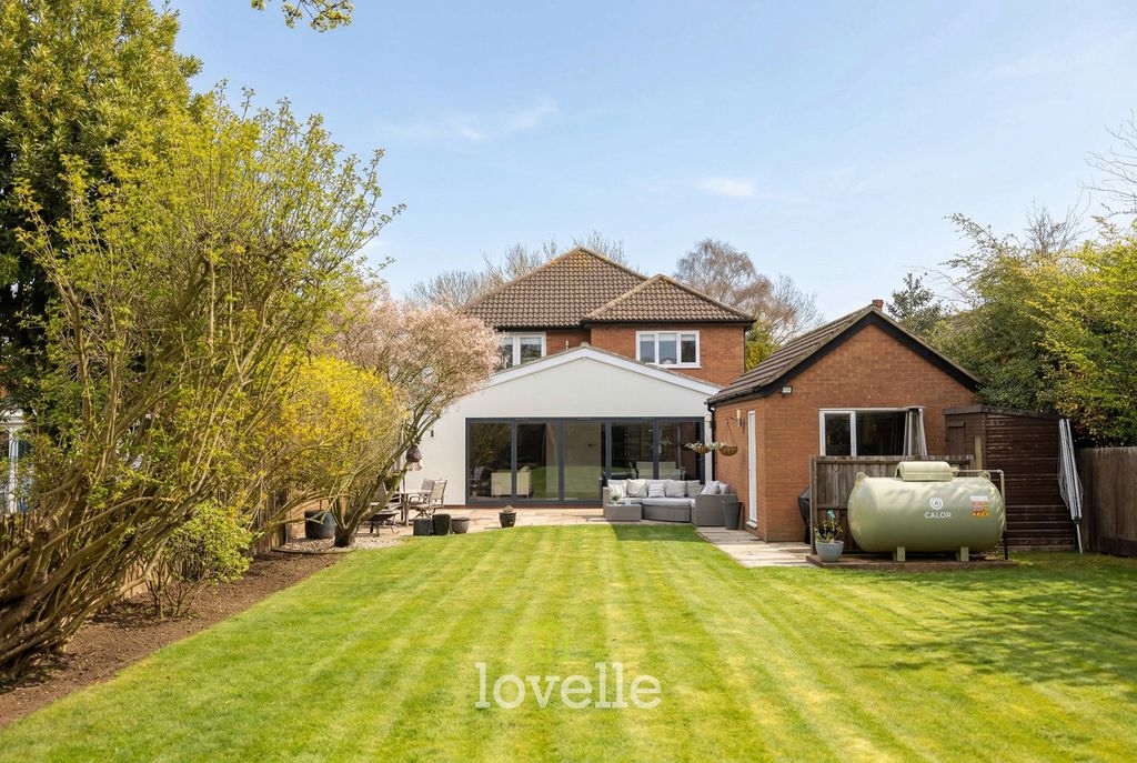 Property photo 2 of 49