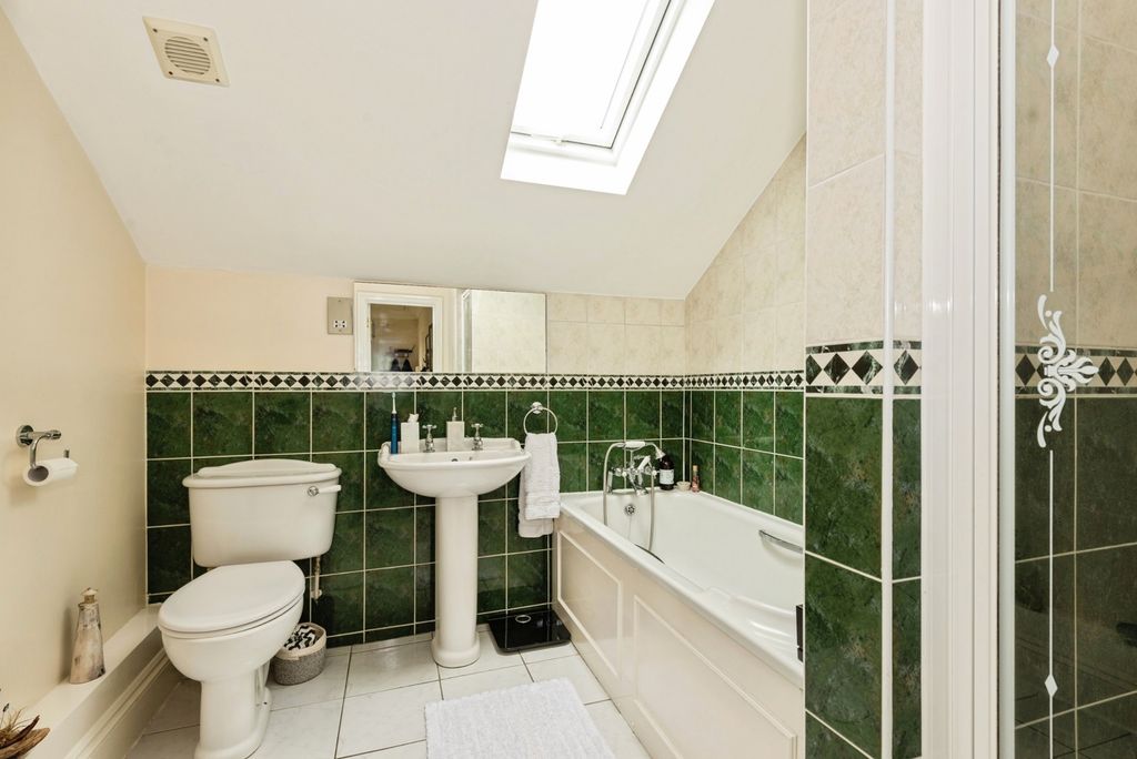 Property photo 2 of 10 Photo