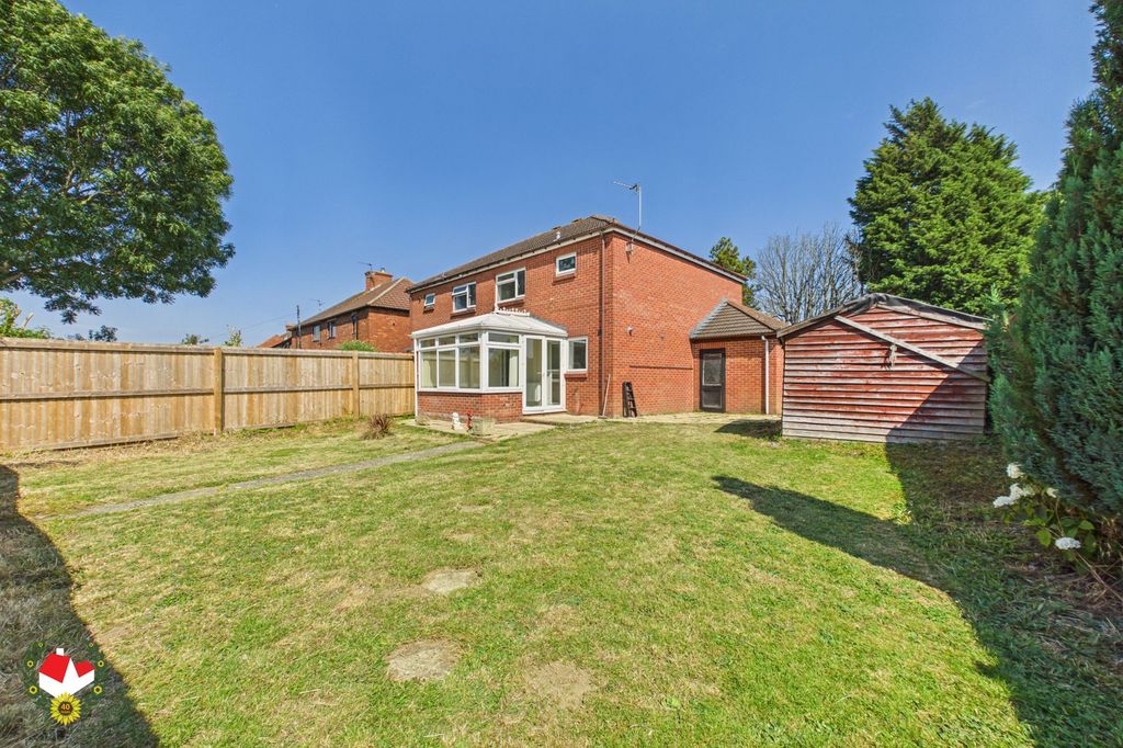 Property photo 2 of 14
