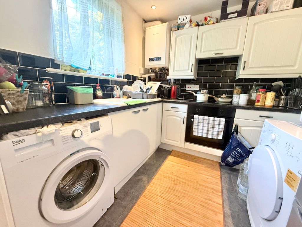 Property photo 3 of 6 Img_2069