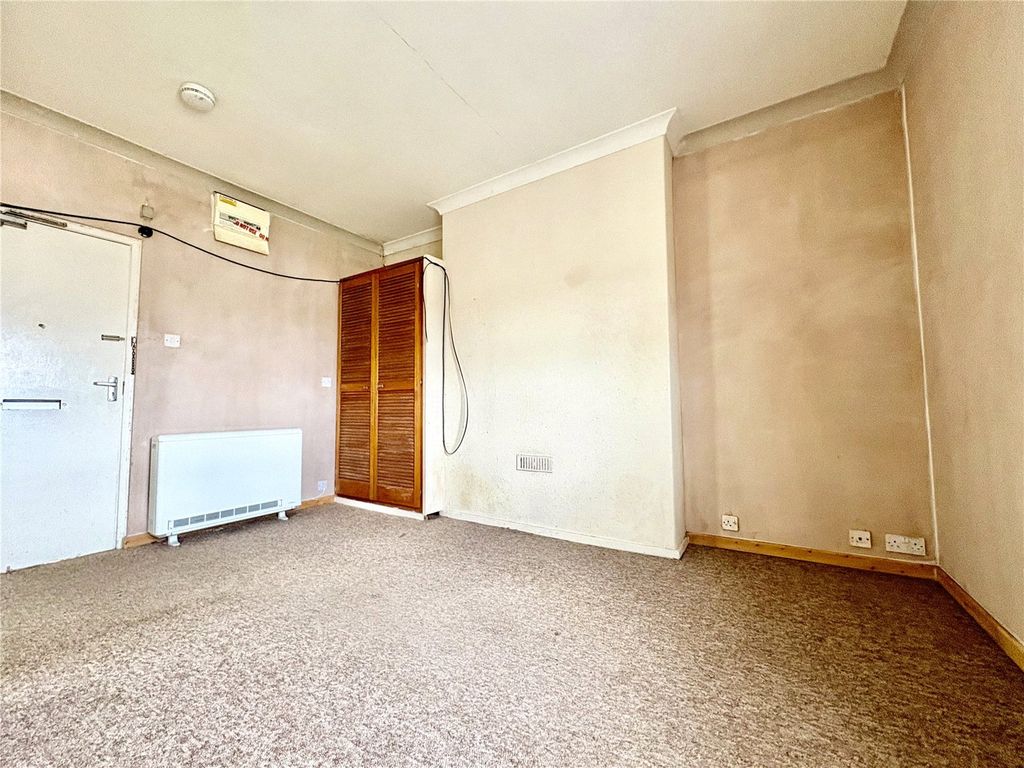 Property photo 2 of 10 Picture No. 03