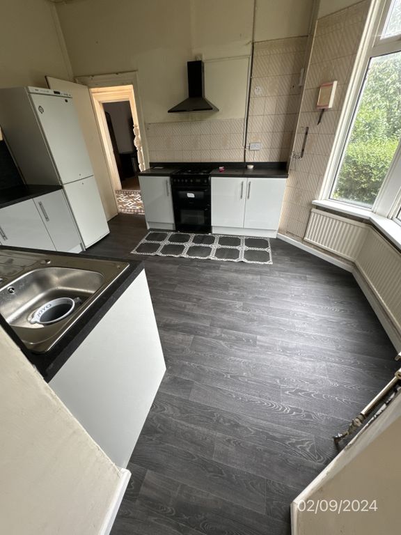 Property photo 2 of 18 Gallery