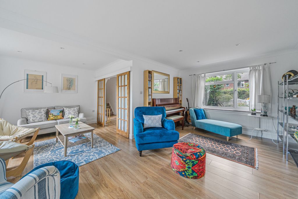 Property photo 2 of 26 1350649-7-68c2Fed...