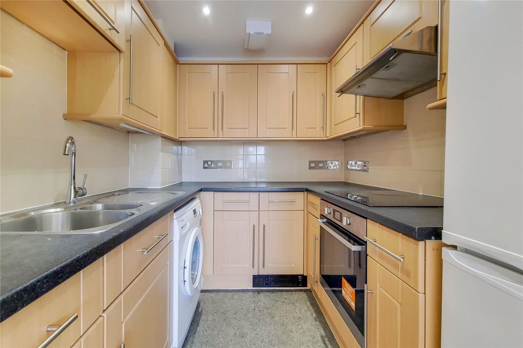 Property photo 3 of 13 Picture No. 38
