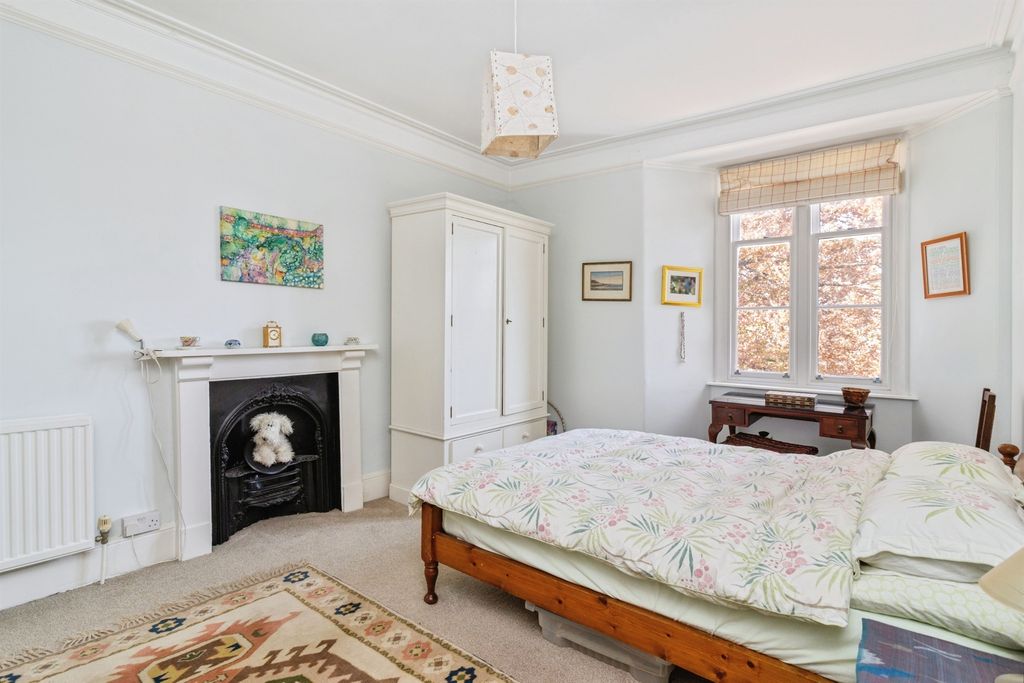 Additional image 16 of 4 bed semi-detached house for saleCourtenay Road, Newton Abbot TQ12