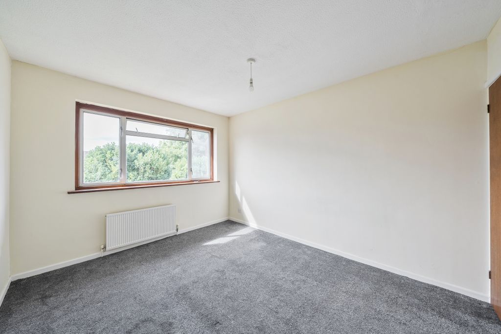 Property photo 3 of 16 1524931-3-6Ab285B...