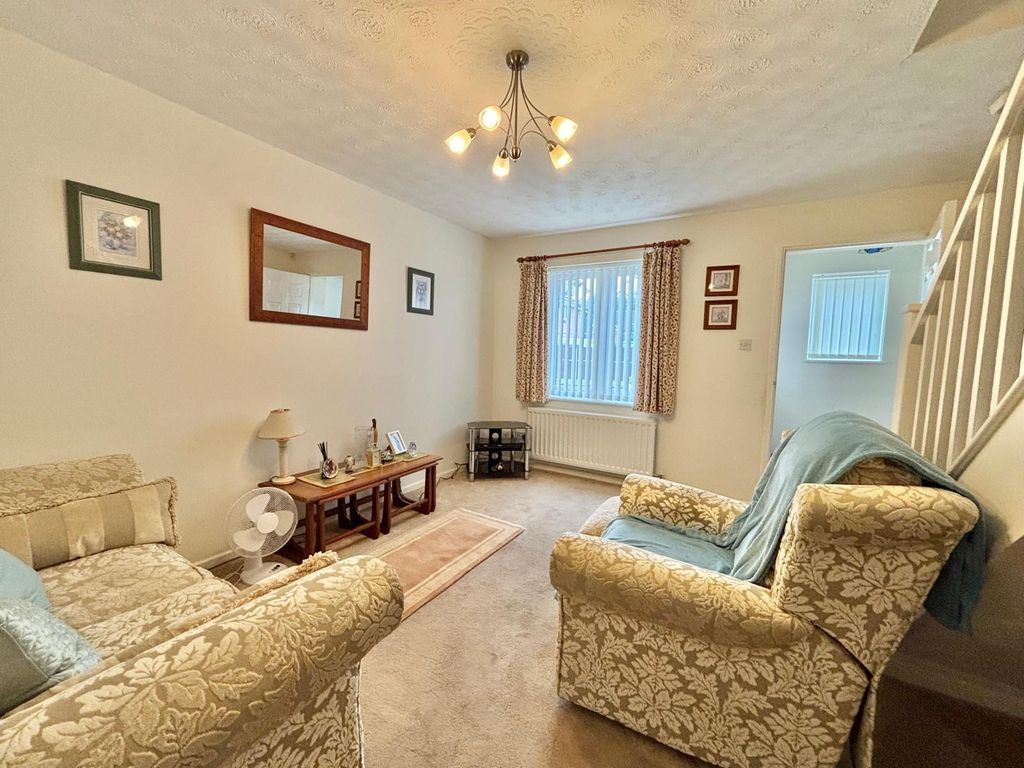 Property photo 3 of 12 Living Room