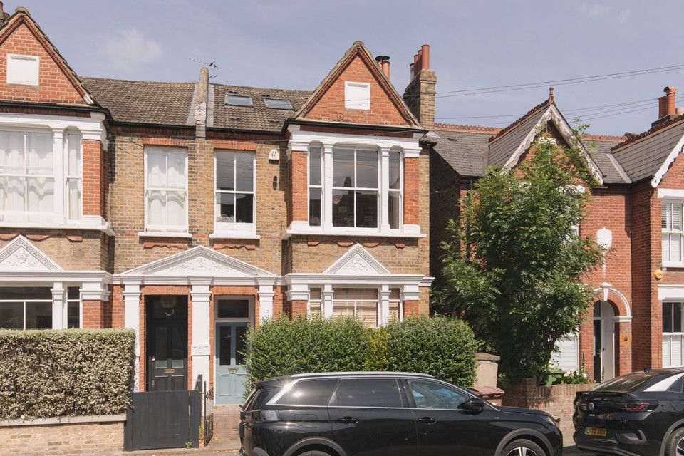 Property photo 1 of 9