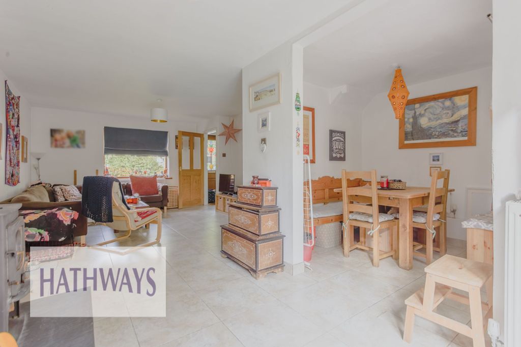 Property photo 2 of 43