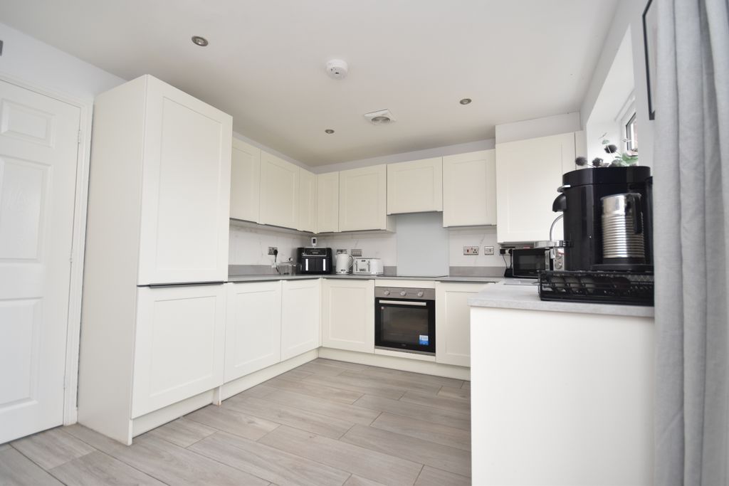 Property photo 3 of 13 Kitchen/Diner