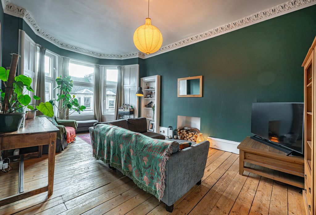 Property photo 2 of 40