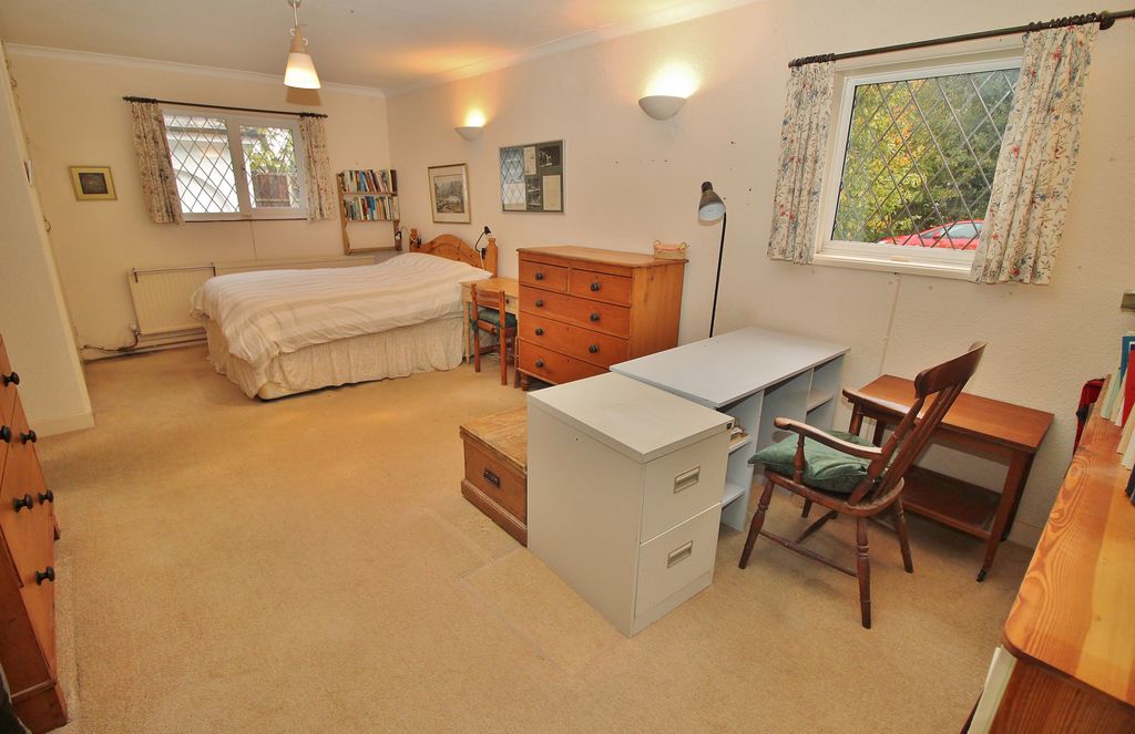 Property photo 3 of 19