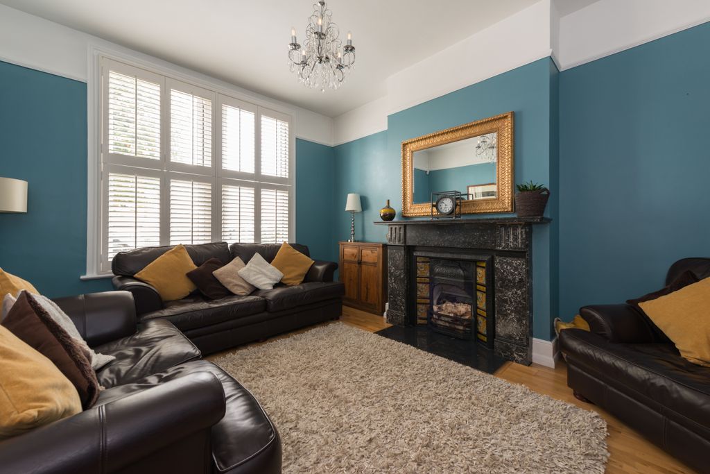 Property photo 3 of 44 24Dp-20