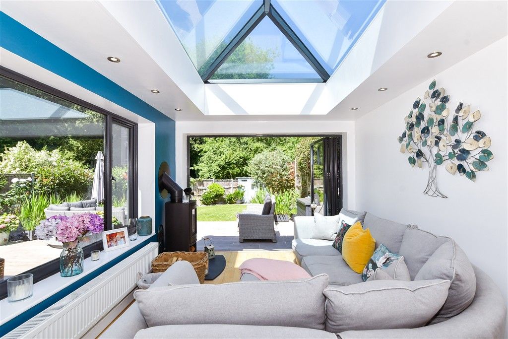 Property photo 2 of 18 Orangery