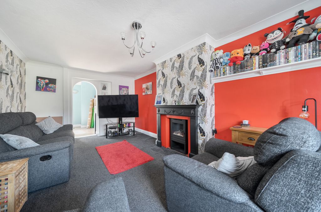 Property photo 3 of 13 1313680-5-685996A...
