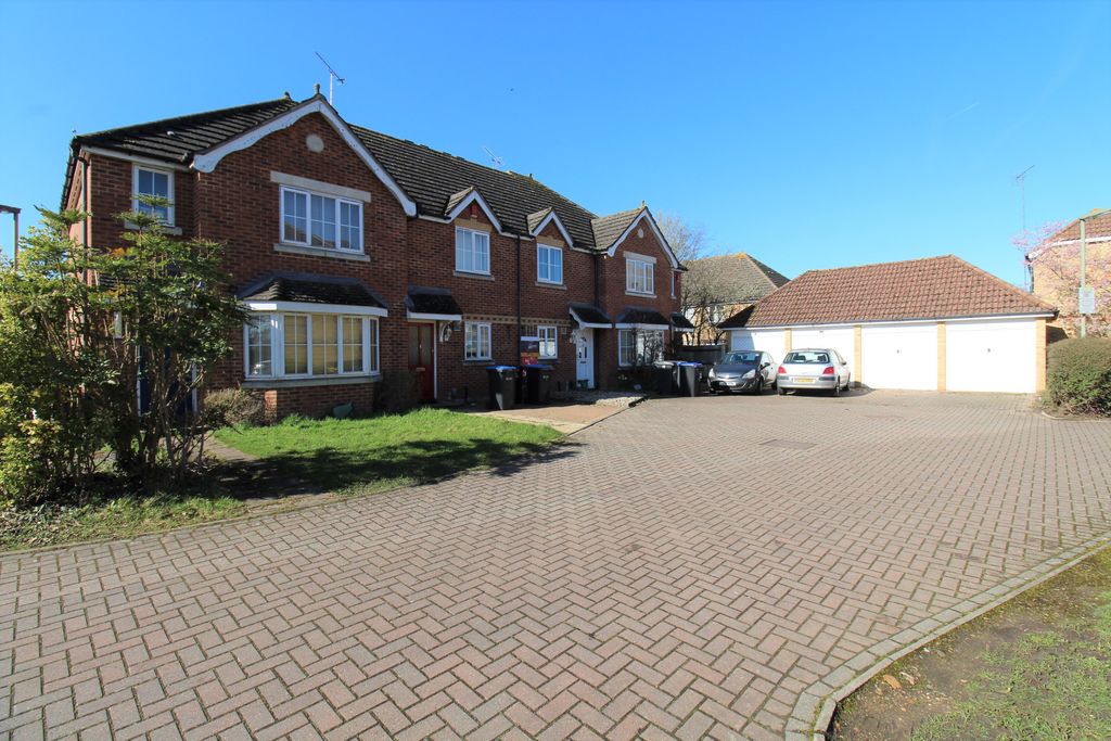 Property photo 1 of 9