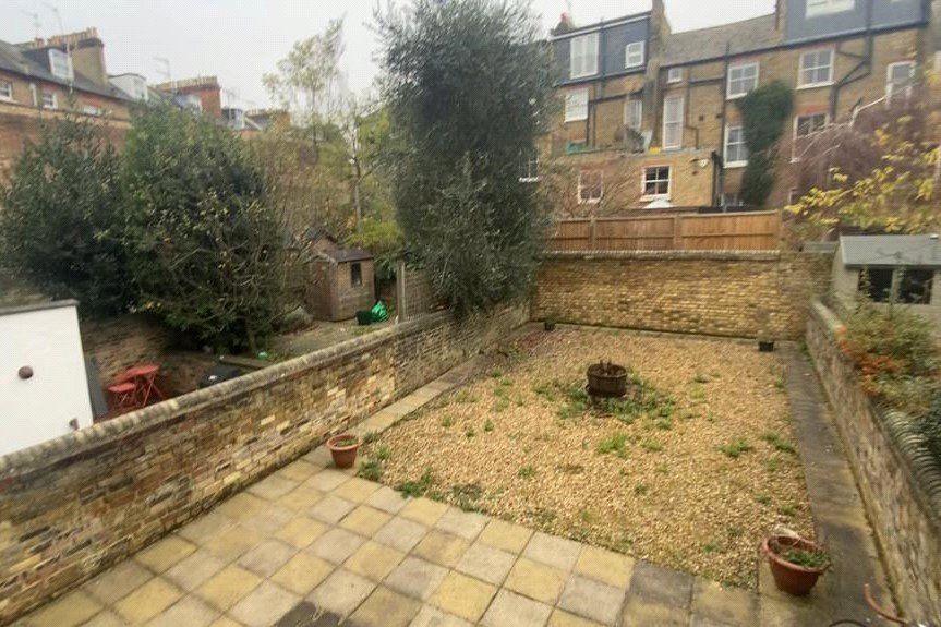 Property photo 2 of 5 Picture No. 12