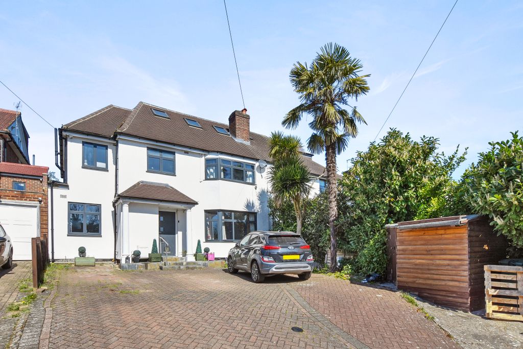 Property photo 1 of 15