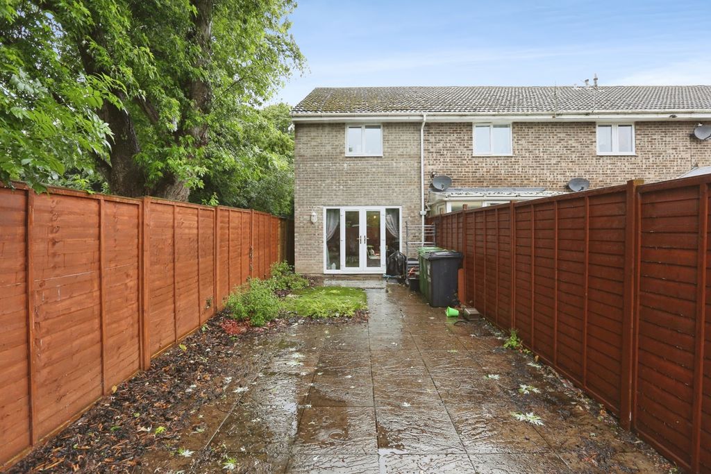Property photo 3 of 8 Pbox-Img.Jpg