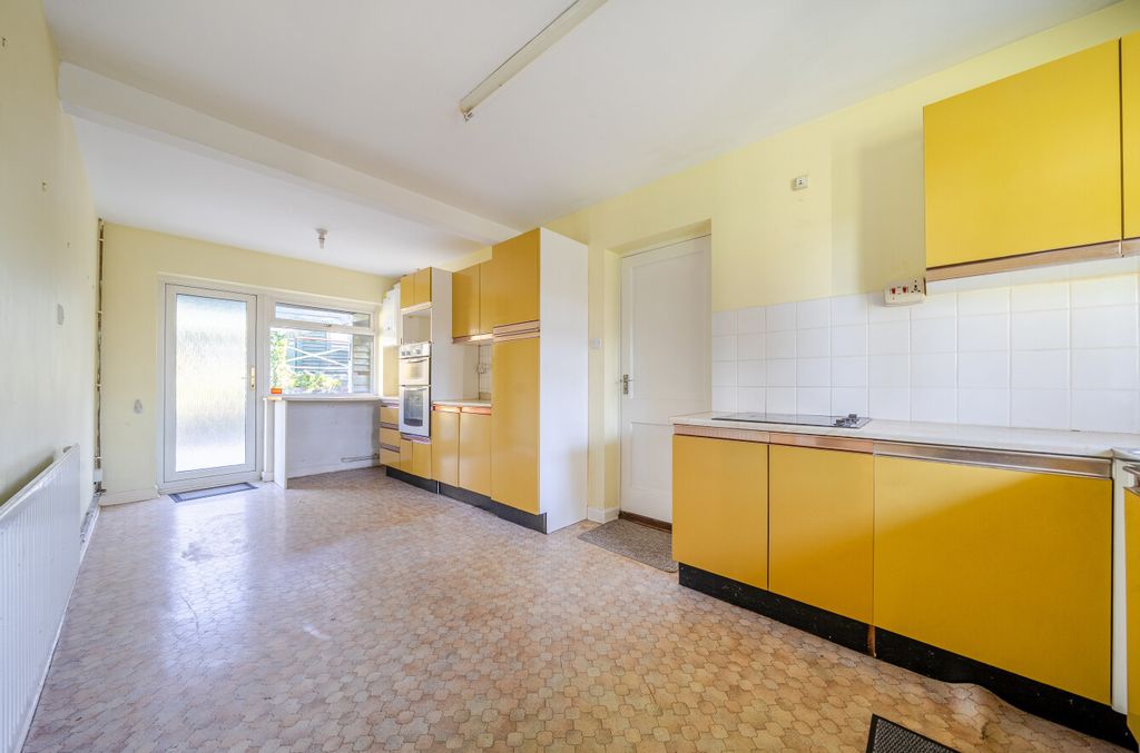 Property photo 3 of 30 1382141-15-691Eef5E1c37F