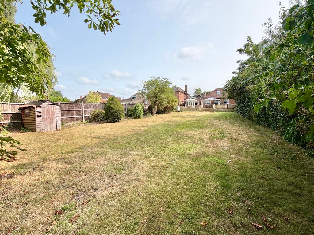 Property photo 2 of 29 Da816029-E7B0-44Ab-B09F-2A6172Cbb471