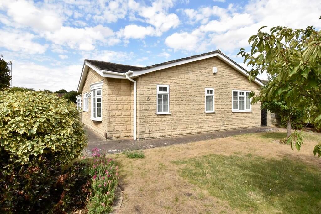 Property photo 2 of 26