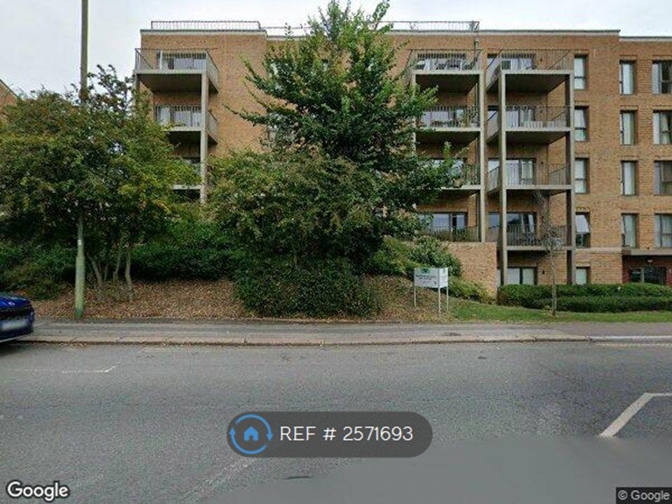 Property photo 2 of 31