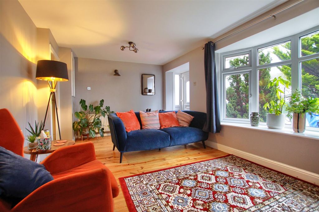 Property photo 2 of 8 Sb2.Jpg