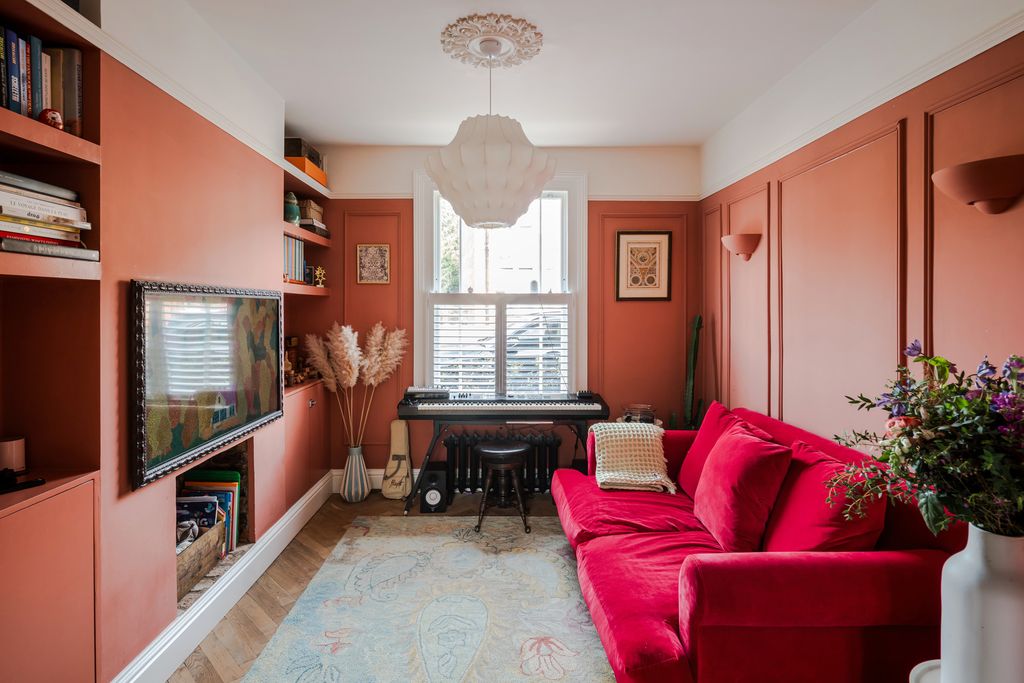 Property photo 3 of 20 332980 - 186 Kilburn Lane-1.Jpeg