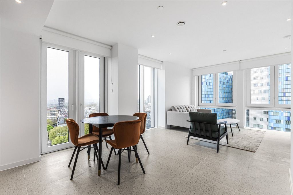 Property photo 1 of 18 Reception Room