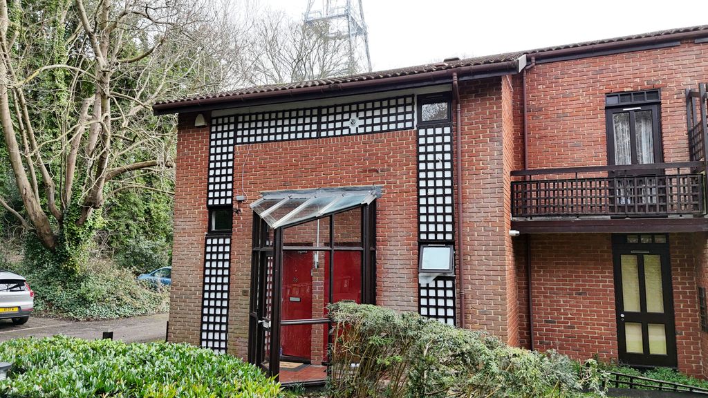 Property photo 3 of 13 Front 2
