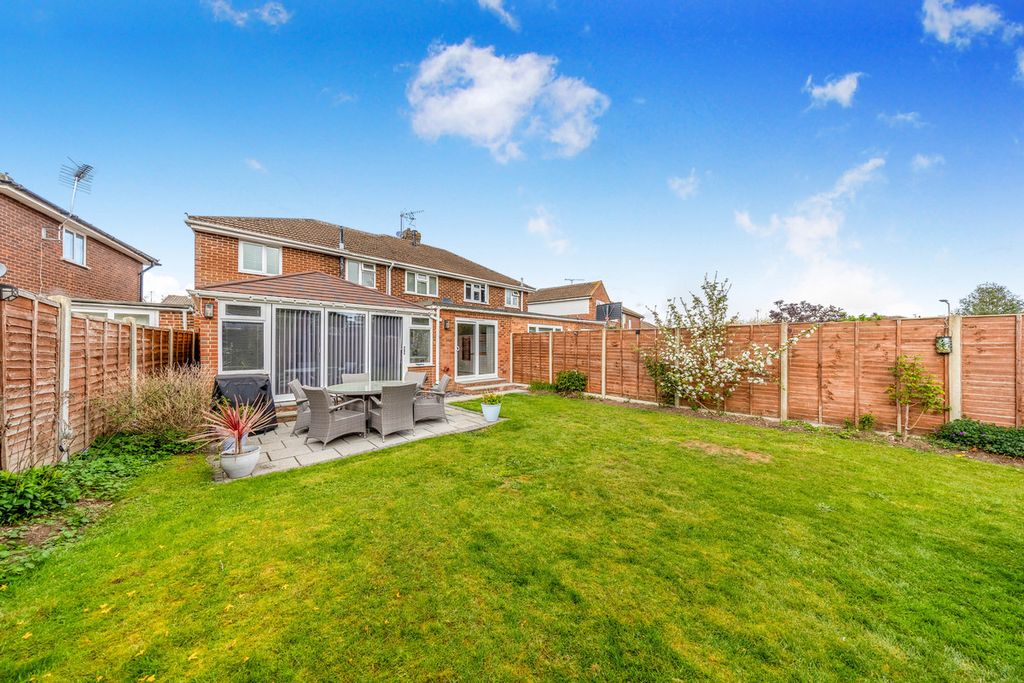 Property photo 2 of 20