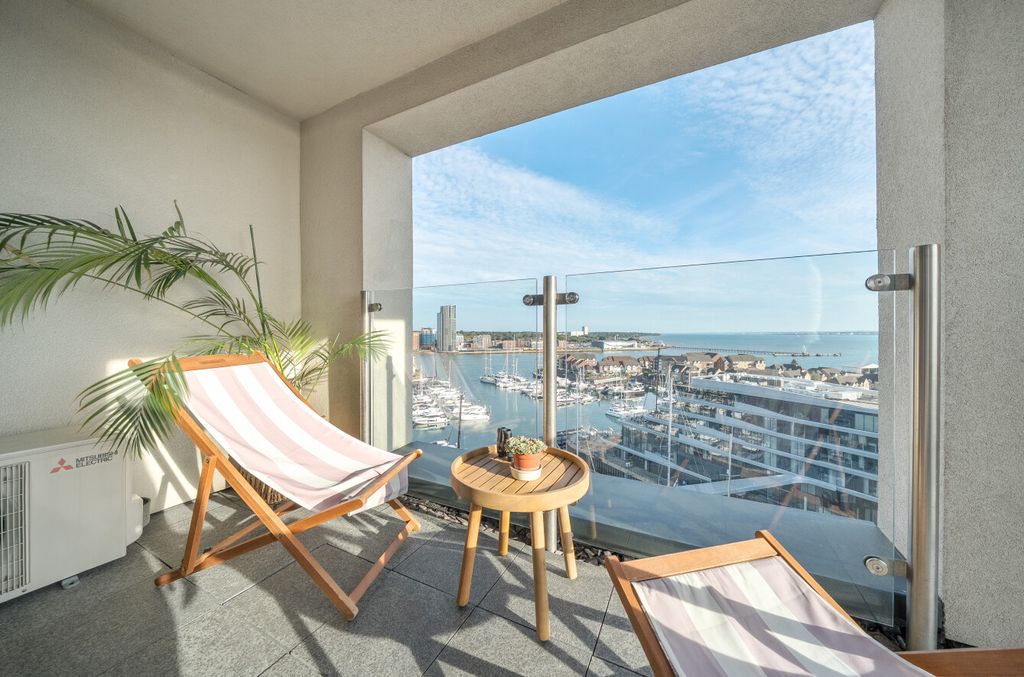 Property photo 3 of 16 1362656-6-68Dd5E8...