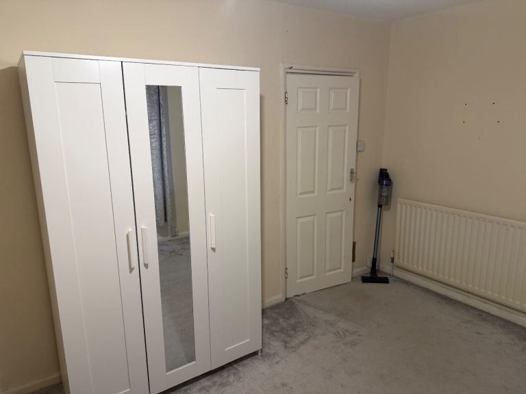 Property photo 3 of 4