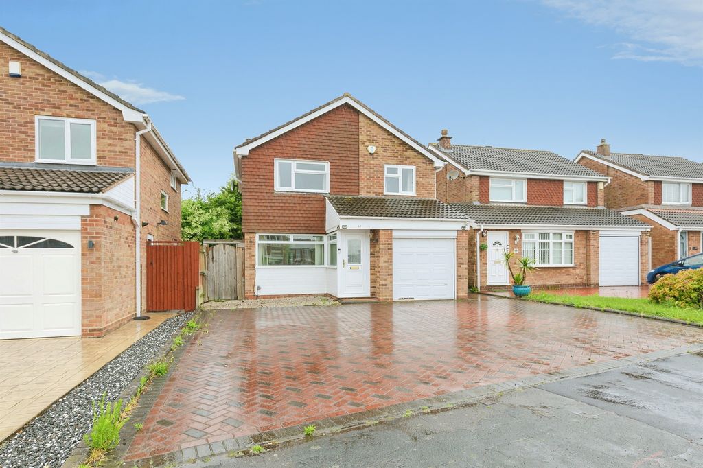 Property photo 1 of 19