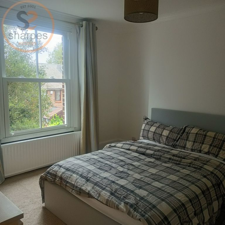 Property photo 1 of 6 1000036480