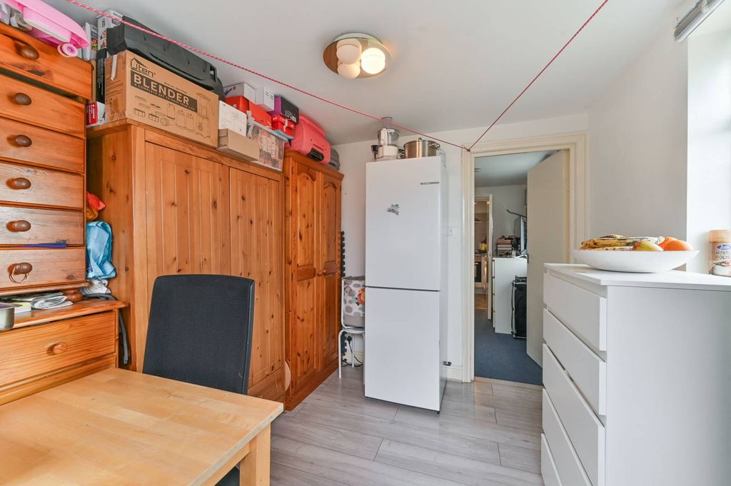 Property photo 2 of 5