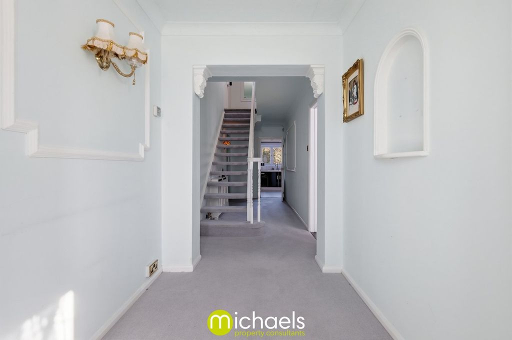 Property photo 3 of 38